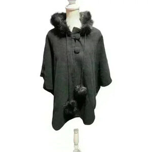 Jennyfer J Women's Medium Faux Fur Wrap Cape Black Hooded with 2 Buttons